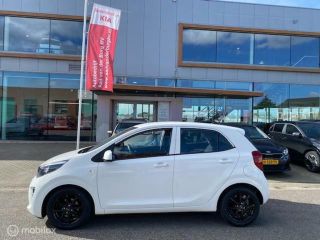 Kia Picanto 1.0 67pk Sport Velgen zwart hoogglans + nieuwe banden , Airco , Cruise controle , Bluetooth - Spo...