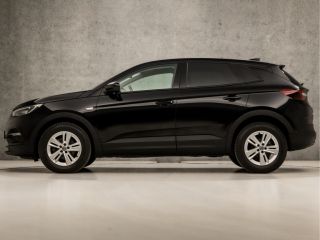 Opel Grandland X 1.2 Turbo Sport Automaat (APPLE CARPLAY, GROOT NAVI, GETINT GLAS, PARKEERSENSOREN, SPORTSTOELEN, ...