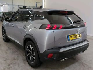 Peugeot 2008 1.2 PureTech Allure Pack | Achterbank in delen neerklapbaar | Achteruitrijcamera | Airco (automat...