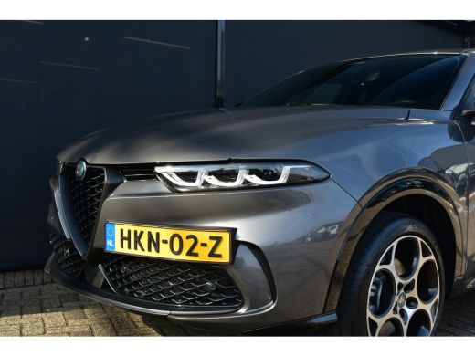 Alfa Romeo Tonale 1.3T PHEV Sprint Q4 280pk | Afn. Trekhaak | Stuur/Stoelverwarming | Navigatie | 19"LMV | Achterui... ActivLease financial lease