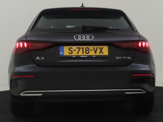 Audi A3 Sportback 30 TFSI Advanced Edition Automaat | Full LED l Parkeersensoren l Apple Carplay Android ... ActivLease financial lease