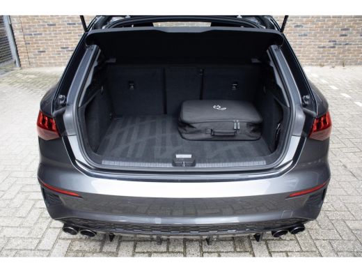 Audi A3 Sportback 45 TFSI e S Comp PANO B&O Sline LEDMatrix HUD ActivLease financial lease