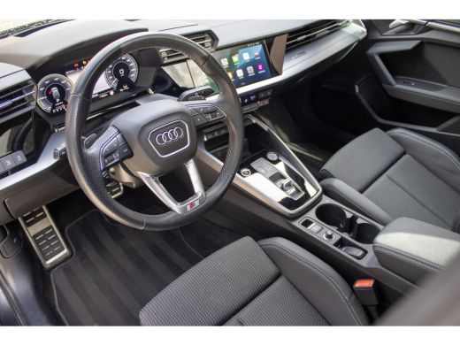 Audi A3 Sportback 45 TFSI e S Comp PANO B&O Sline LEDMatrix HUD ActivLease financial lease