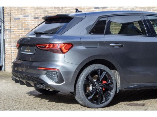 Audi A3 Sportback 45 TFSI e S Comp PANO B&O Sline LEDMatrix HUD ActivLease financial lease