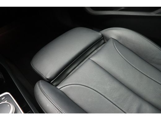 BMW 2 Serie 220i High Executive M Sport Automaat / Panoramadak / Sportstoelen / Achteruitrijcamera / Adaptiev... ActivLease financial lease