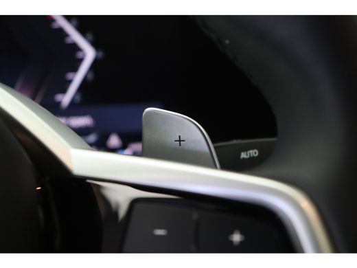 BMW 4 Serie Gran Coupé 420i M Sport Automaat / Schuif-kanteldak / Comfort Access / M Sportonderstel / Cruise ... ActivLease financial lease