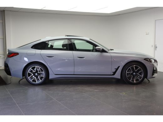 BMW 4 Serie Gran Coupé 420i M Sport Automaat / Schuif-kanteldak / Comfort Access / M Sportonderstel / Cruise ... ActivLease financial lease