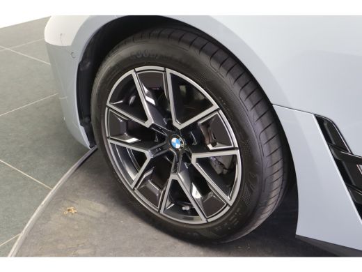 BMW 4 Serie Gran Coupé 420i M Sport Automaat / Schuif-kanteldak / Comfort Access / M Sportonderstel / Cruise ... ActivLease financial lease