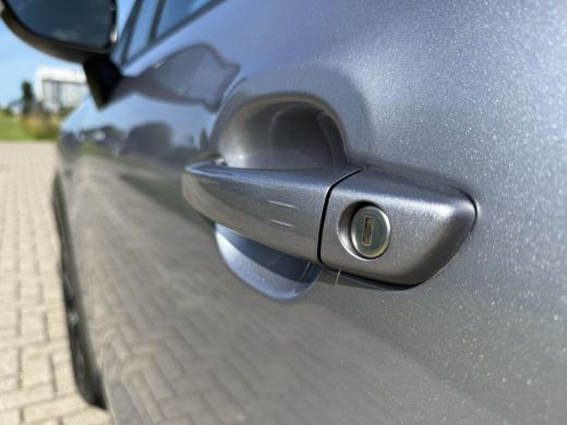 Citroën C3 Aircross 1.2 PureTech Max HUD | Groot scherm | App connect ActivLease financial lease