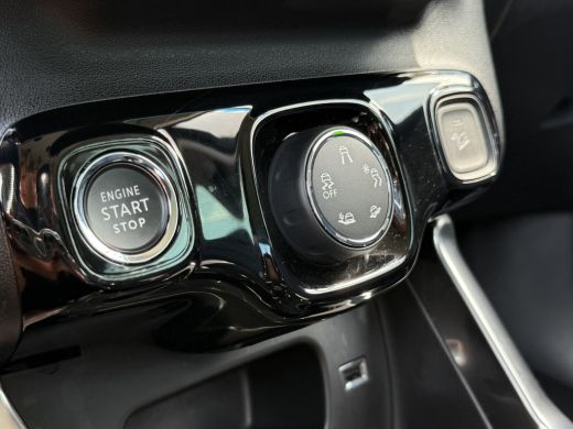 Citroën C3 Aircross 1.2 PureTech Max HUD | Groot scherm | App connect ActivLease financial lease