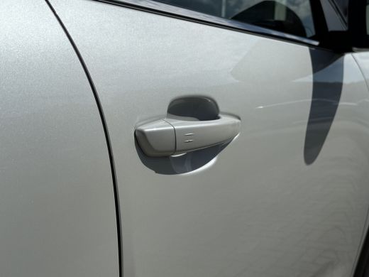 Citroën C5 Aircross 1.2 PureTech Shine Panorama | App Connect | Airco ActivLease financial lease
