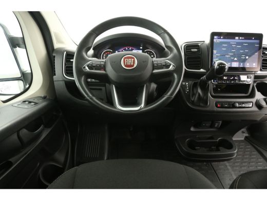 Fiat Ducato 35H HD 2.2 MultiJet 180PK L4H2 3000kg Trekgew. | Airco | Carplay | 3 Persoons | Camera | Trekhaak... ActivLease financial lease
