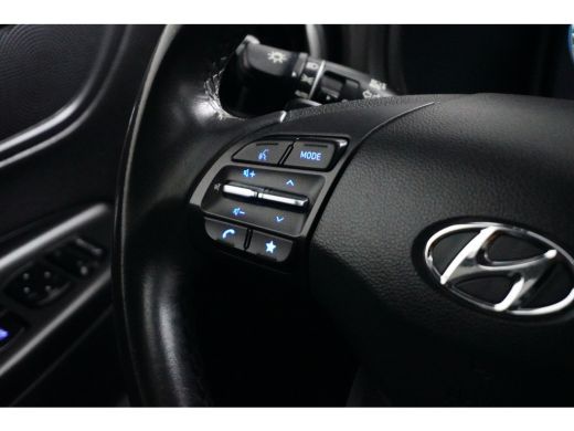 Hyundai Kona 1.6 GDI HEV Fashion Design Sky 140pk | Schuif-/Kanteldak | Vol-Leder | Stoelverwarming | Climate ... ActivLease financial lease