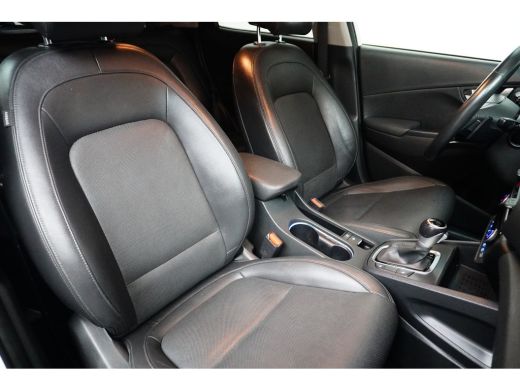 Hyundai Kona 1.6 GDI HEV Fashion Design Sky 140pk | Schuif-/Kanteldak | Vol-Leder | Stoelverwarming | Climate ... ActivLease financial lease