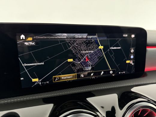 Mercedes-Benz A-Klasse 180 AMG | Panoramadak | Sfeerverl. | Burmester | Camera | Virtual Cockpit | LED | Memory seats ActivLease financial lease
