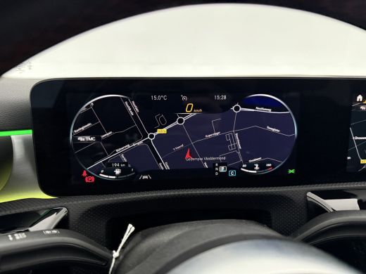 Mercedes-Benz A-Klasse 180 AMG | Panoramadak | Sfeerverl. | Burmester | Camera | Virtual Cockpit | LED | Memory seats ActivLease financial lease