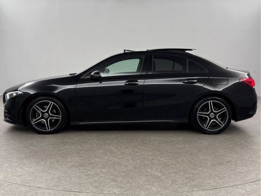 Mercedes-Benz A-Klasse 180 AMG | Panoramadak | Sfeerverl. | Burmester | Camera | Virtual Cockpit | LED | Memory seats ActivLease financial lease