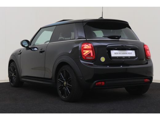 Mini Electric Business Edition / Panoramadak / Sportstoelen / Achteruitrijcamera / LED / Cruise Control / Airco... ActivLease financial lease