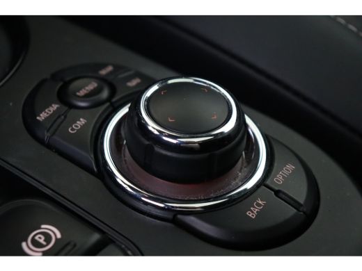 Mini Electric Business Edition / Panoramadak / Sportstoelen / Achteruitrijcamera / LED / Cruise Control / Airco... ActivLease financial lease