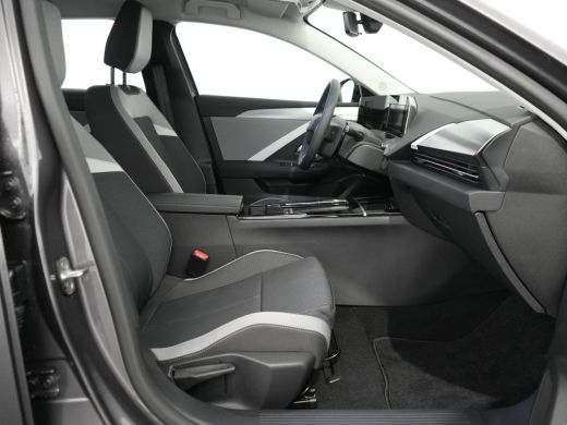 Opel Astra Electric 54 kWh Edition | 18 inch lichtmetalen velgen | Apple Carplay/Android Auto | Autonomous E... ActivLease financial lease
