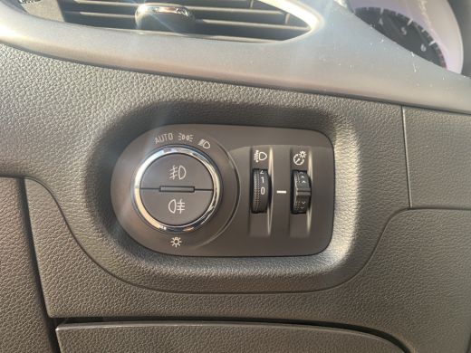 Opel Astra Sports Tourer 1.2 Edition Airco | AGR-Stoel | Camera | Cruise Control | DAB | LMV 16" | Navi | PD... ActivLease financial lease