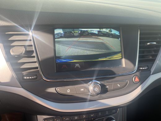 Opel Astra Sports Tourer 1.2 Edition Airco | AGR-Stoel | Camera | Cruise Control | DAB | LMV 16" | Navi | PD... ActivLease financial lease