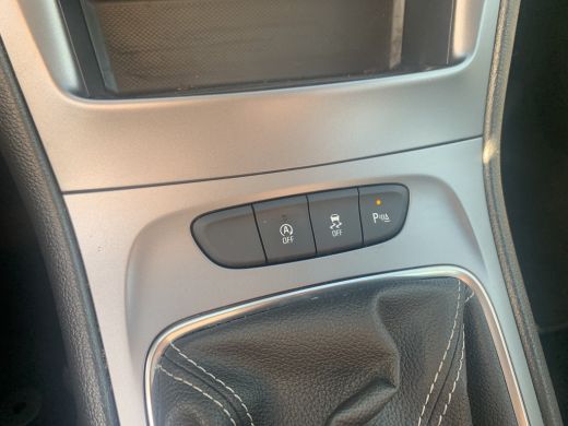 Opel Astra Sports Tourer 1.2 Edition Airco | AGR-Stoel | Camera | Cruise Control | DAB | LMV 16" | Navi | PD... ActivLease financial lease