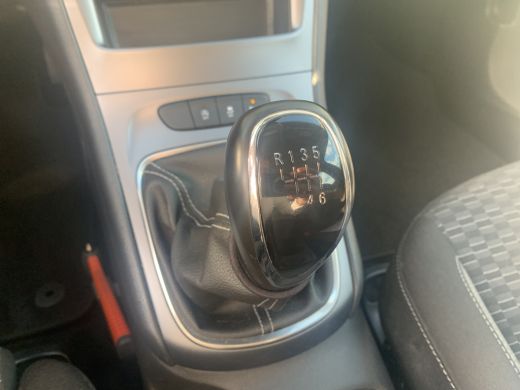 Opel Astra Sports Tourer 1.2 Edition Airco | AGR-Stoel | Camera | Cruise Control | DAB | LMV 16" | Navi | PD... ActivLease financial lease