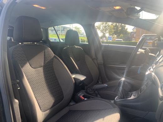 Opel Astra Sports Tourer 1.2 Edition Airco | AGR-Stoel | Camera | Cruise Control | DAB | LMV 16" | Navi | PD... ActivLease financial lease