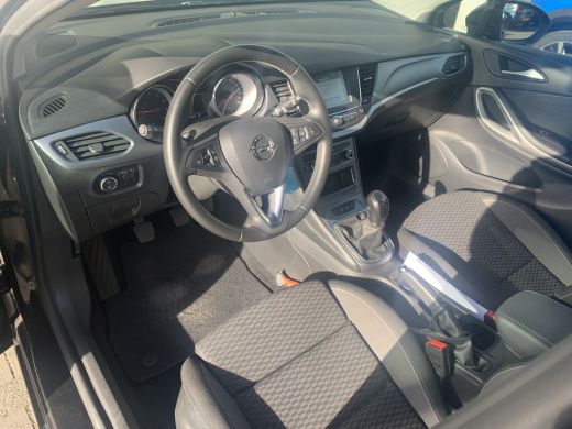 Opel Astra Sports Tourer 1.2 Edition Airco | AGR-Stoel | Camera | Cruise Control | DAB | LMV 16" | Navi | PD... ActivLease financial lease