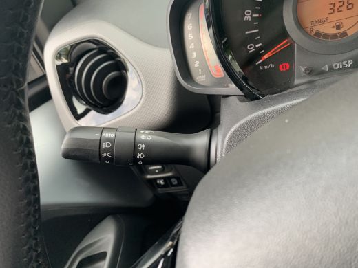 Peugeot 108 1.0 e-VTi Allure Airco | Camera | LMV 15" | Mistlampen | ActivLease financial lease