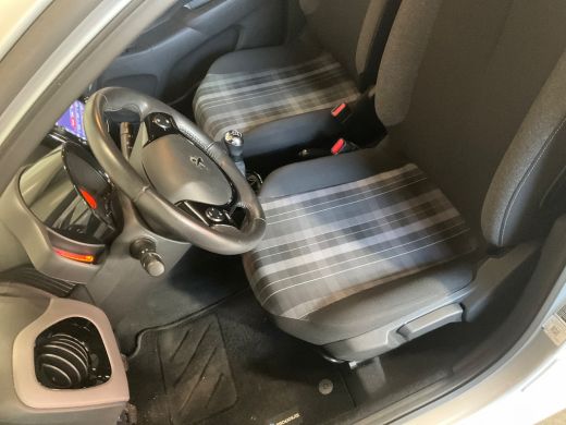 Peugeot 108 1.0 e-VTi Allure Airco | Camera | Cruise Control | LMV 15" | Mistlampen | ActivLease financial lease
