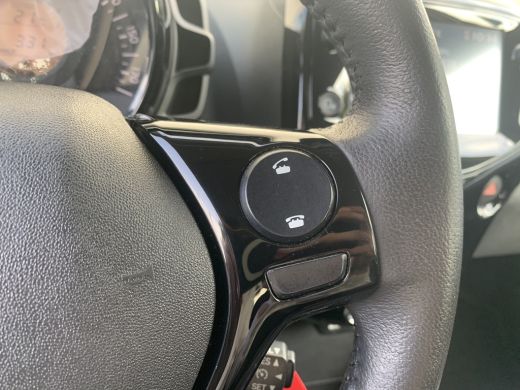 Peugeot 108 1.0 e-VTi Allure Airco | Camera | LMV 15" | Mistlampen | ActivLease financial lease