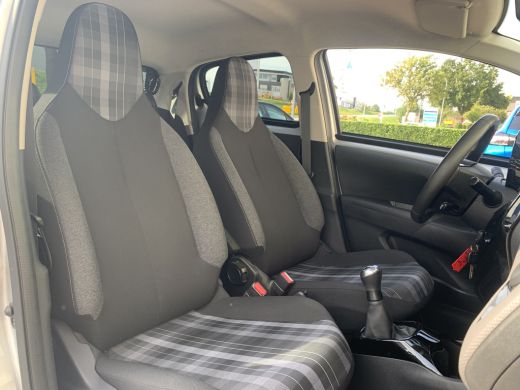 Peugeot 108 1.0 e-VTi Allure Airco | Camera | LMV 15" | Mistlampen | ActivLease financial lease