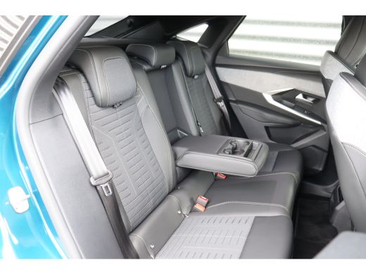 Peugeot 3008 1.2 HYBRID 136PK GT AUTOMAAT / NAVI / LEDER / CLIMA / LED / PDC / 19" LMV / CAMERA / WINTERPAKKET... ActivLease financial lease
