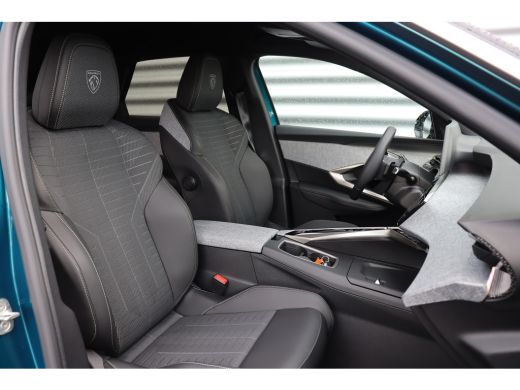 Peugeot 3008 1.2 HYBRID 136PK GT AUTOMAAT / NAVI / LEDER / CLIMA / LED / PDC / 19" LMV / CAMERA / WINTERPAKKET... ActivLease financial lease