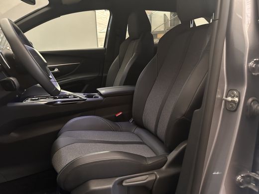 Peugeot 3008 1.6 plug-in Hybrid 180 Allure Camera | 19" Lichtmetaal | Digitaal Dashboard | Carplay | Parkeerse... ActivLease financial lease