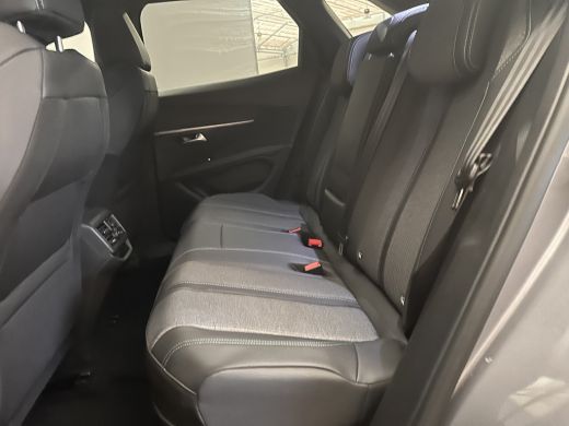 Peugeot 3008 1.6 plug-in Hybrid 180 Allure Camera | 19" Lichtmetaal | Digitaal Dashboard | Carplay | Parkeerse... ActivLease financial lease