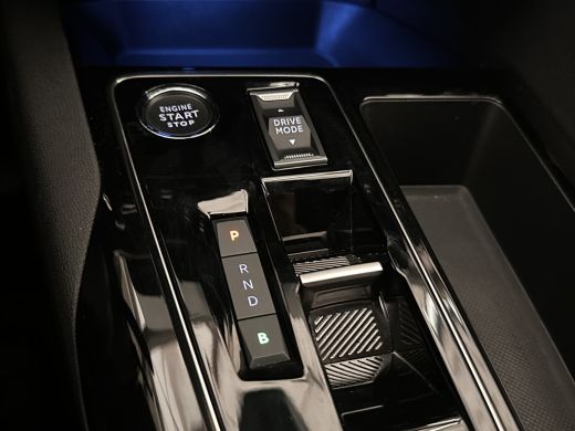 Peugeot 3008 1.6 plug-in Hybrid 180 Allure Camera | 19" Lichtmetaal | Digitaal Dashboard | Carplay | Parkeerse... ActivLease financial lease