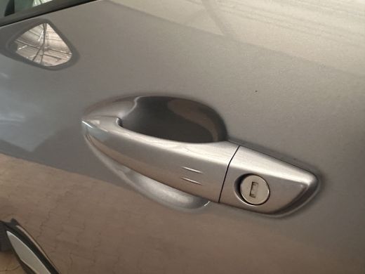 Peugeot 3008 1.6 plug-in Hybrid 180 Allure Camera | 19" Lichtmetaal | Digitaal Dashboard | Carplay | Parkeerse... ActivLease financial lease