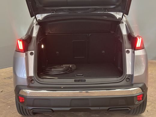 Peugeot 3008 1.6 plug-in Hybrid 180 Allure Camera | 19" Lichtmetaal | Digitaal Dashboard | Carplay | Parkeerse... ActivLease financial lease