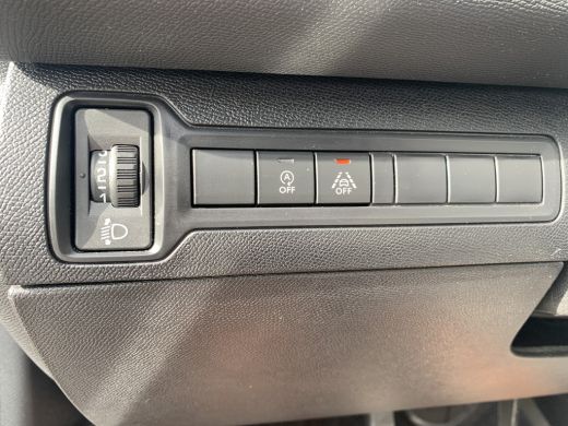 Peugeot 308 SW 1.2 PureTech Allure Airco | Cruise Control | LMV 16" | Navi | PDC V&A | Pano | ActivLease financial lease
