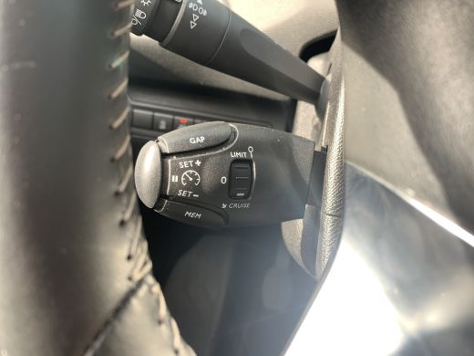 Peugeot 308 SW 1.2 PureTech Allure Airco | Cruise Control | LMV 16" | Navi | PDC V&A | Pano | ActivLease financial lease