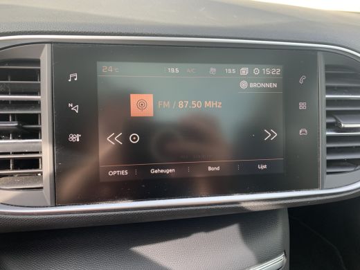 Peugeot 308 SW 1.2 PureTech Allure Airco | Cruise Control | LMV 16" | Navi | PDC V&A | Pano | ActivLease financial lease