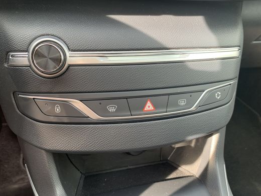 Peugeot 308 SW 1.2 PureTech Allure Airco | Cruise Control | LMV 16" | Navi | PDC V&A | Pano | ActivLease financial lease