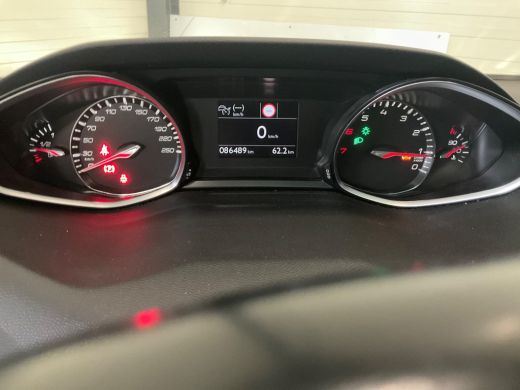 Peugeot 308 SW 1.2 PureTech Allure Airco | Camera | Cruise Control | LMV 16" | Navi | PDC V&A | Pano | ActivLease financial lease