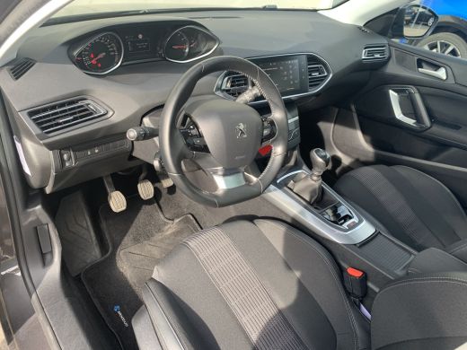 Peugeot 308 SW 1.2 PureTech Allure Airco | Cruise Control | LMV 16" | Navi | PDC V&A | Pano | ActivLease financial lease