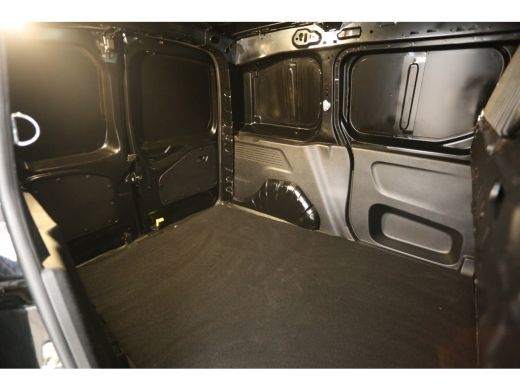 Peugeot Partner 1.6 BlueHDI L1H1 | Airco | Carplay | Parkeersensoren | Trekhaak | Schuifdeur ActivLease financial lease
