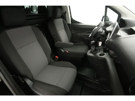 Peugeot Partner 1.6 BlueHDI L1H1 | Airco | Carplay | Parkeersensoren | Trekhaak | Schuifdeur ActivLease financial lease