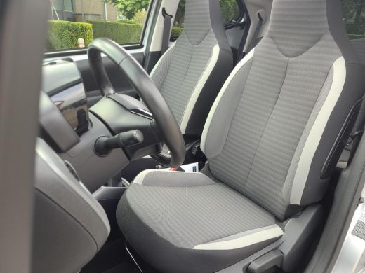 Toyota Aygo 1.0 VVT-i x-cite Cabrio | Apple CarPlay | Climate Control | Rijklaarprijs incl. garantie | ActivLease financial lease